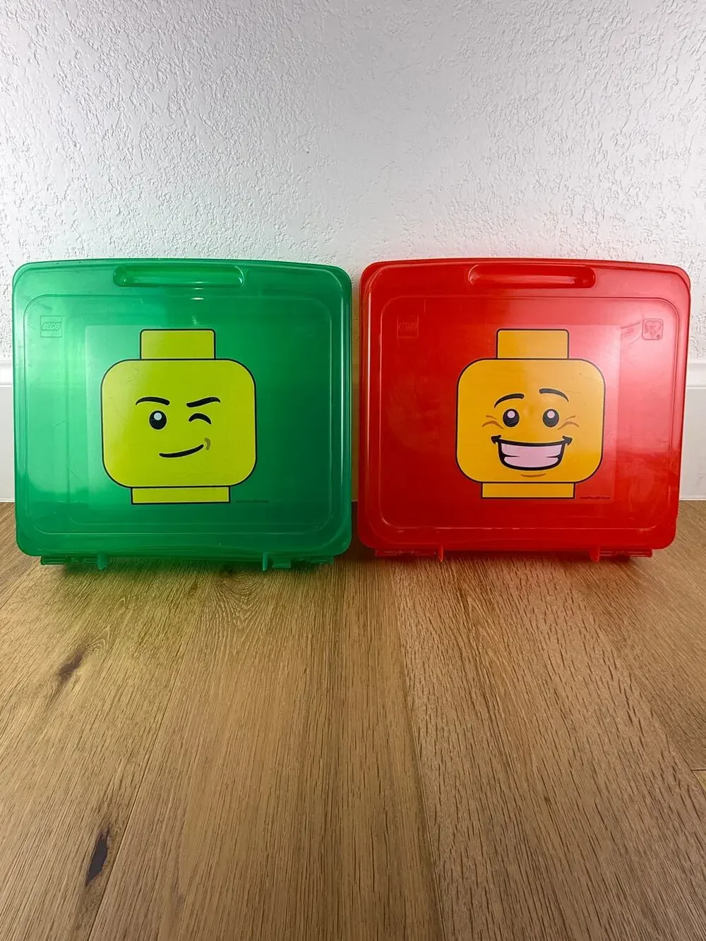 LEGO Minifigure Head Storage Case Bin Gently Used Lot of 2 Red Green